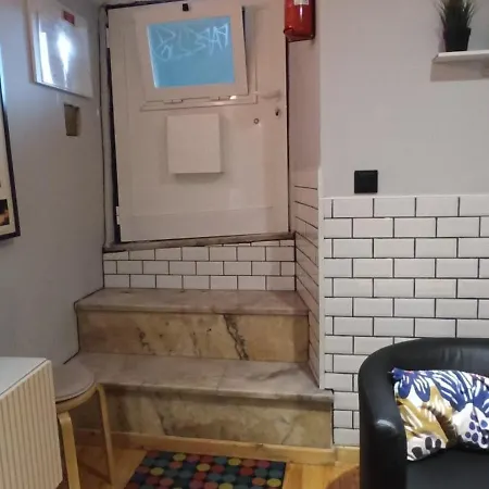 Lisbon Underground Apartment
