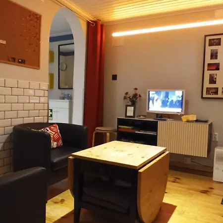 Lisbon Underground Apartment